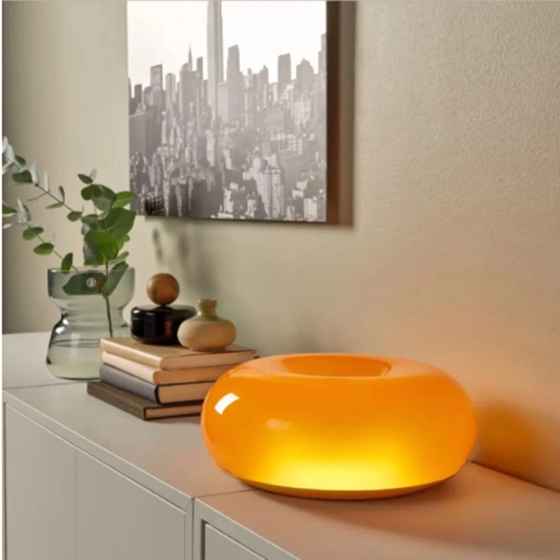 Light Switch - Kreative Creme-Orange Wohnzimmer Nachttisch Wiederaufladbare Büro